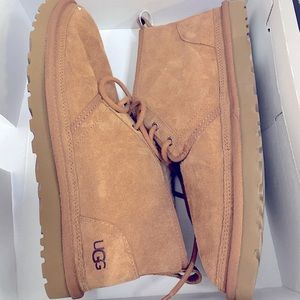 UGG Men Brand New, Brown Suede, Fur Lining Boot, Size 12